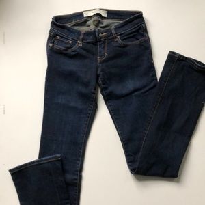Like new Abercrombie & Fitch  size 00R jeans